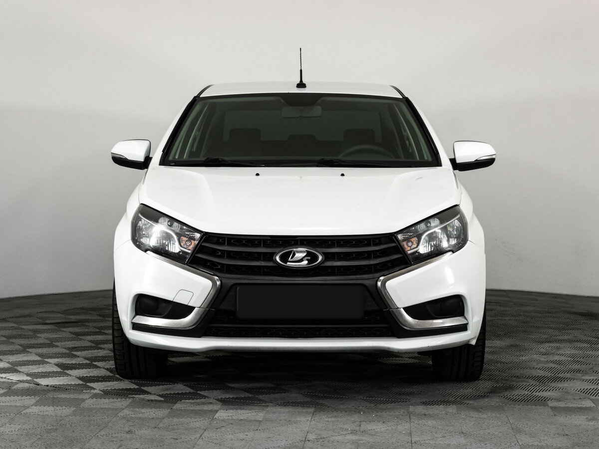Lada (ВАЗ) Vesta 2018 года с пробегом. Фото: #1