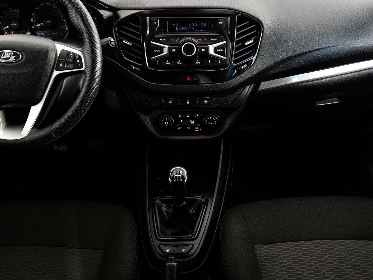 Lada (ВАЗ) Vesta 2018 года с пробегом. Фото: #8