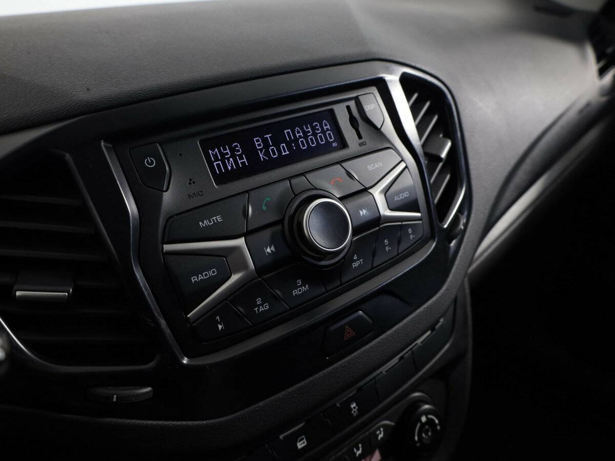 Lada (ВАЗ) Vesta 2017 года с пробегом. Фото: #11