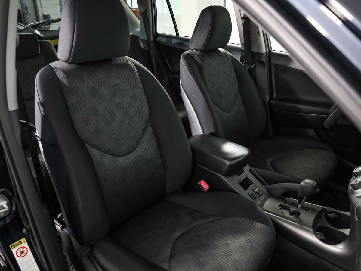 Toyota RAV4 2012 года с пробегом. Фото: #6