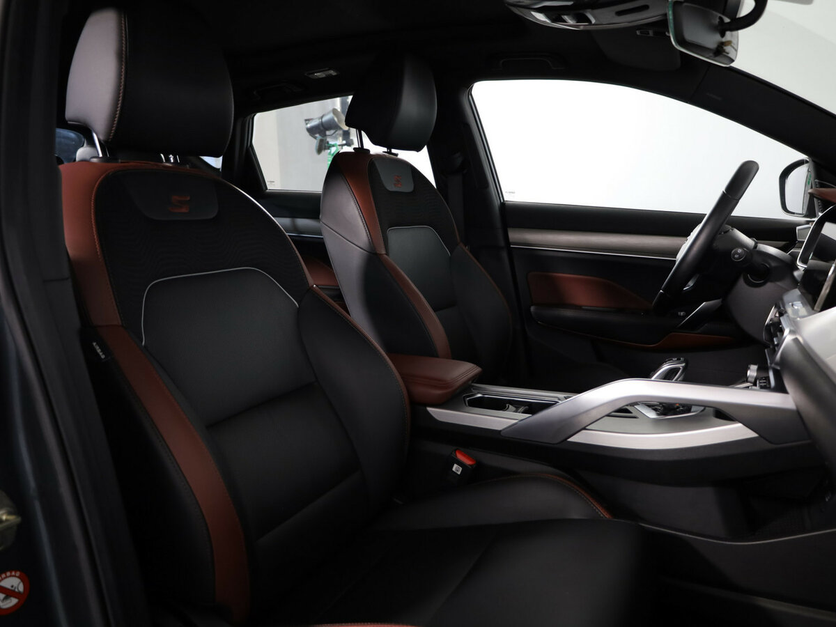 Geely Coolray 2022 года с пробегом. Фото: #11