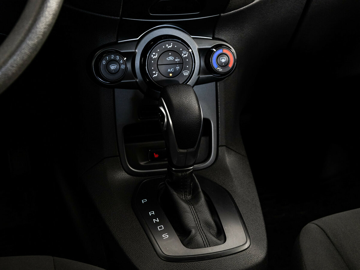 Ford Fiesta 2016 года с пробегом. Фото: #9