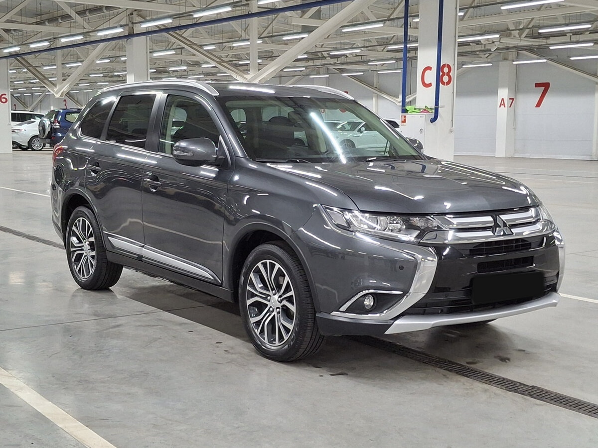 Mitsubishi Outlander 2016 года с пробегом. Фото: #2