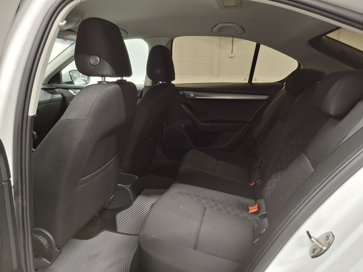 Skoda Octavia 2018 года с пробегом. Фото: #11