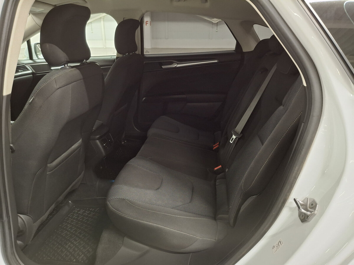 Ford Mondeo 2016 года с пробегом. Фото: #11