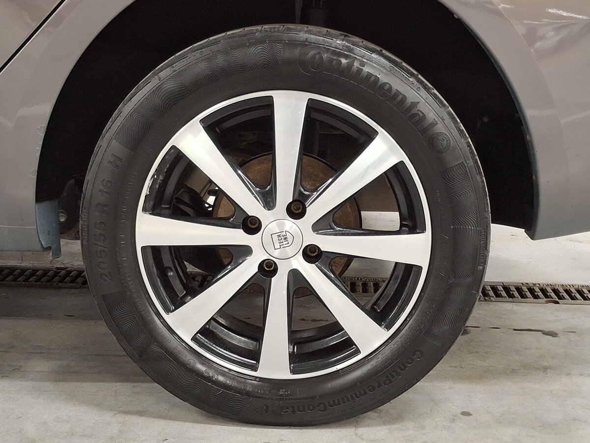 Lada (ВАЗ) Vesta 2019 года с пробегом. Фото: #17