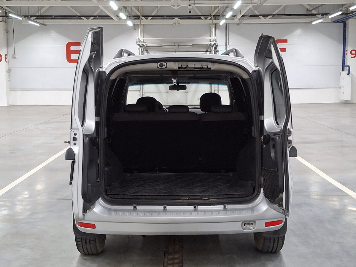 Lada (ВАЗ) Largus 2013 года с пробегом. Фото: #9