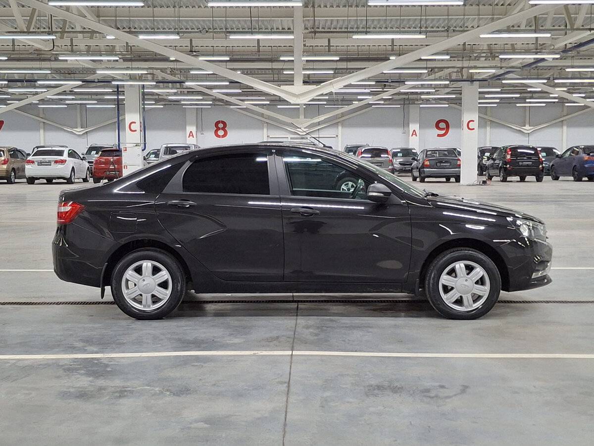 Lada (ВАЗ) Vesta 2018 года с пробегом. Фото: #3