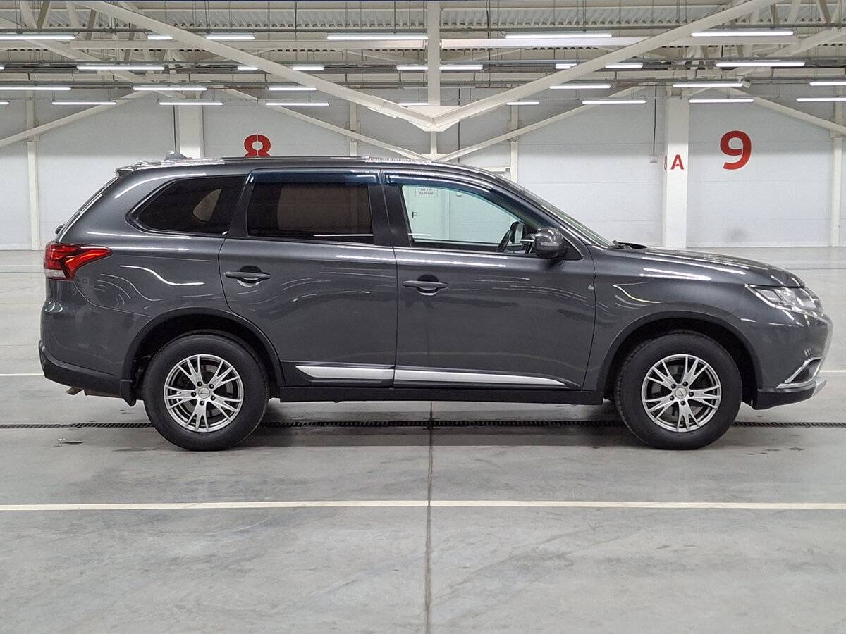 Mitsubishi Outlander 2015 года с пробегом. Фото: #3