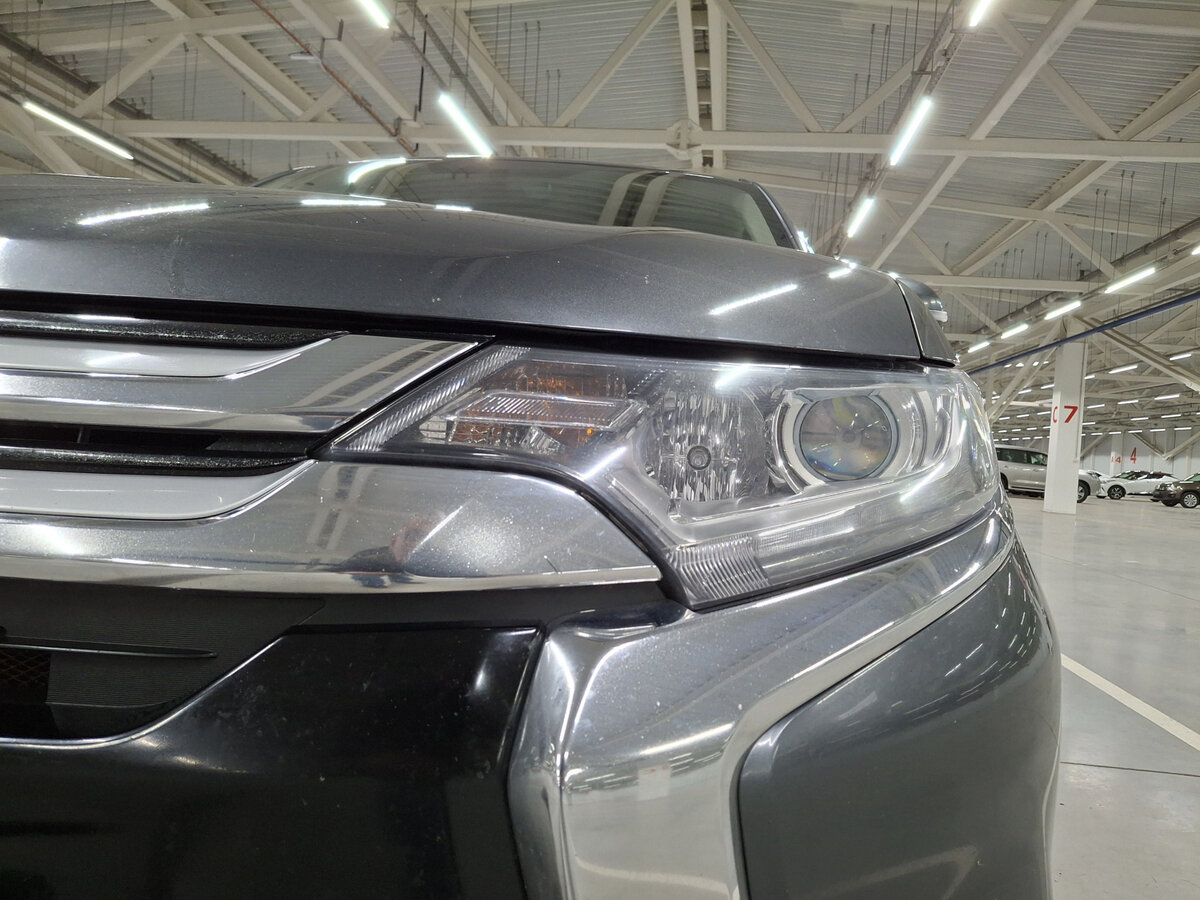 Mitsubishi Outlander 2015 года с пробегом. Фото: #16