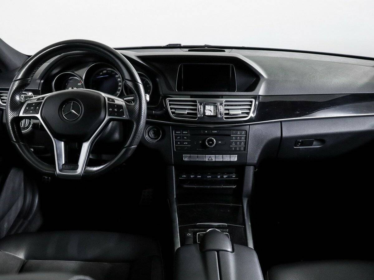Mercedes-Benz E-Класс 2015 года с пробегом. Фото: #9