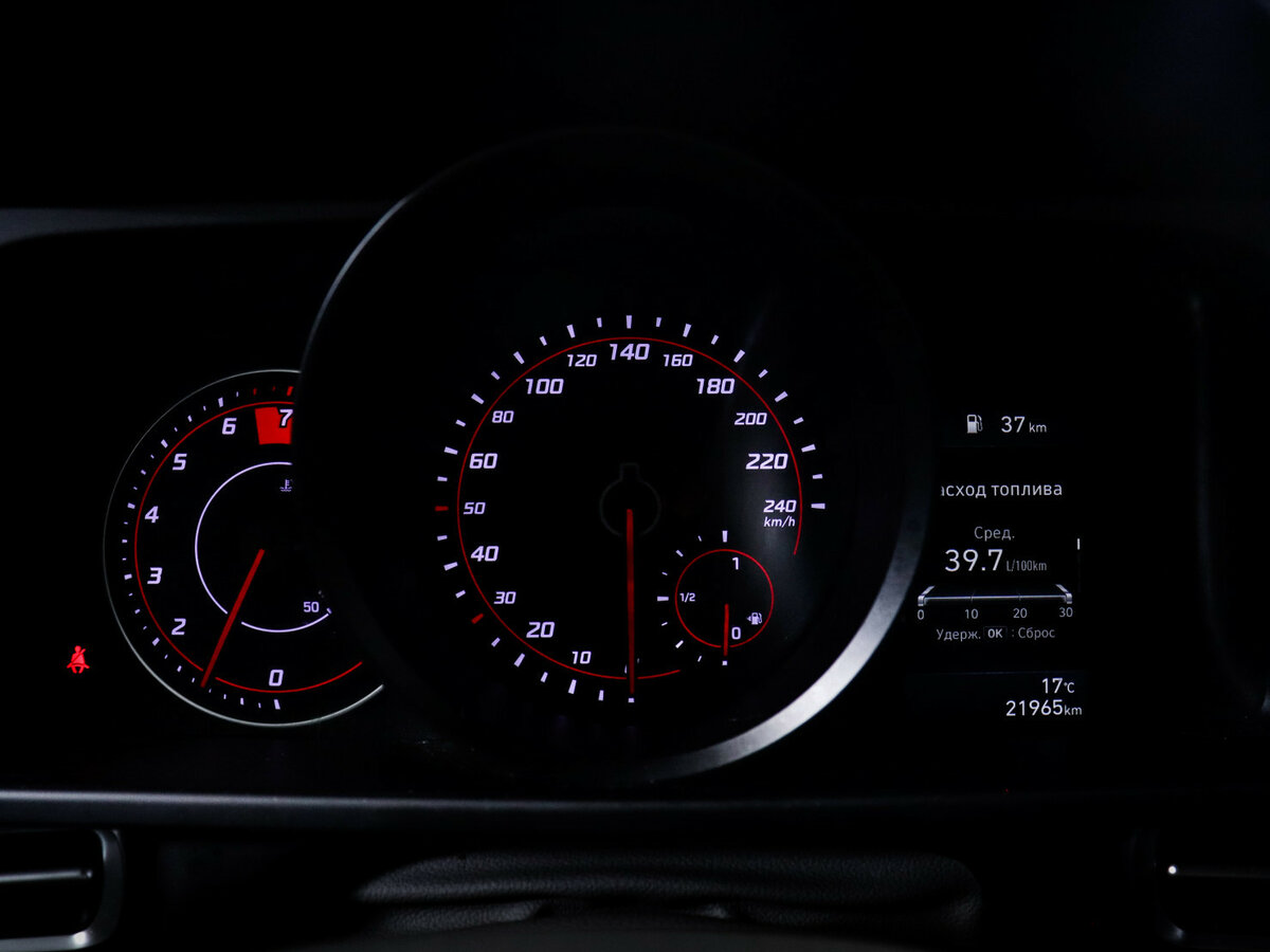 Hyundai Elantra 2021 года с пробегом. Фото: #8