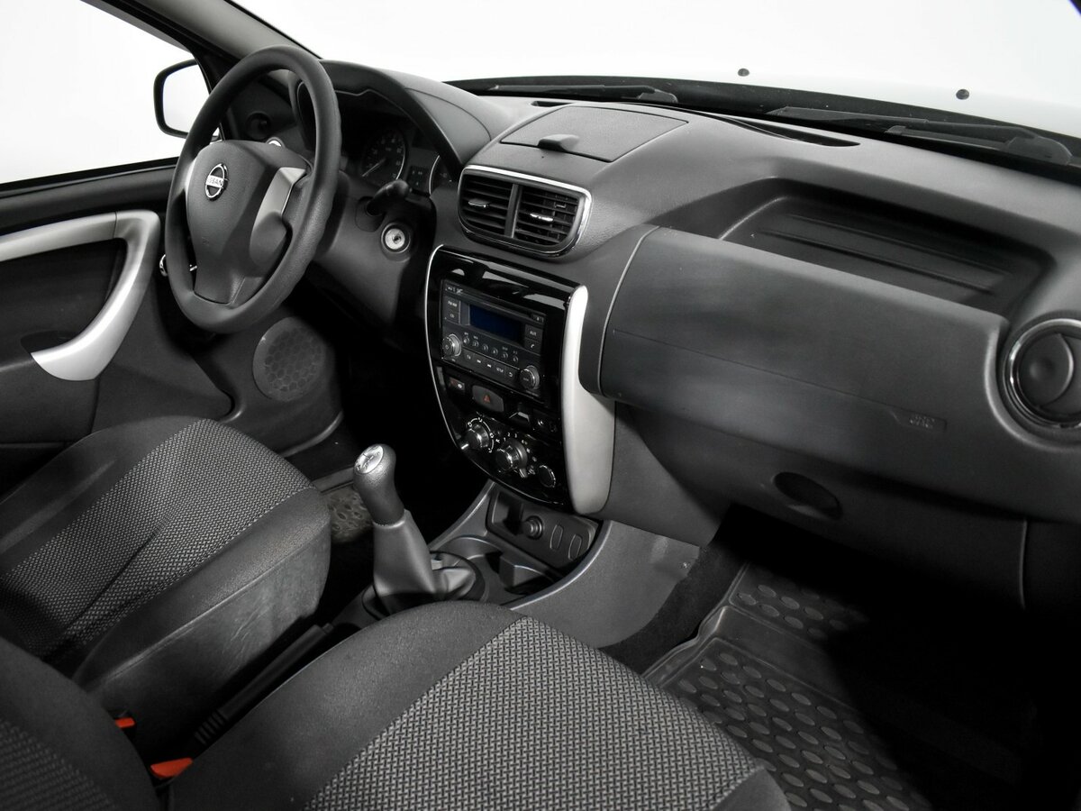 Nissan Terrano 2015 года с пробегом. Фото: #11