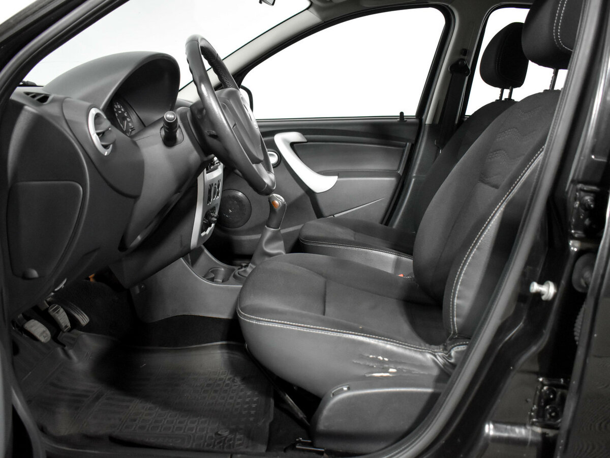 Renault Sandero 2012 года с пробегом. Фото: #10