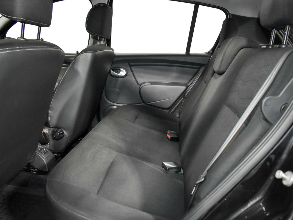 Renault Sandero 2012 года с пробегом. Фото: #11