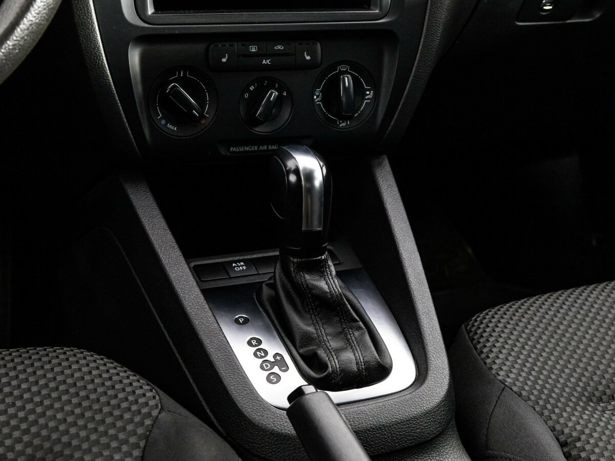 Volkswagen Jetta 2013 года с пробегом. Фото: #8