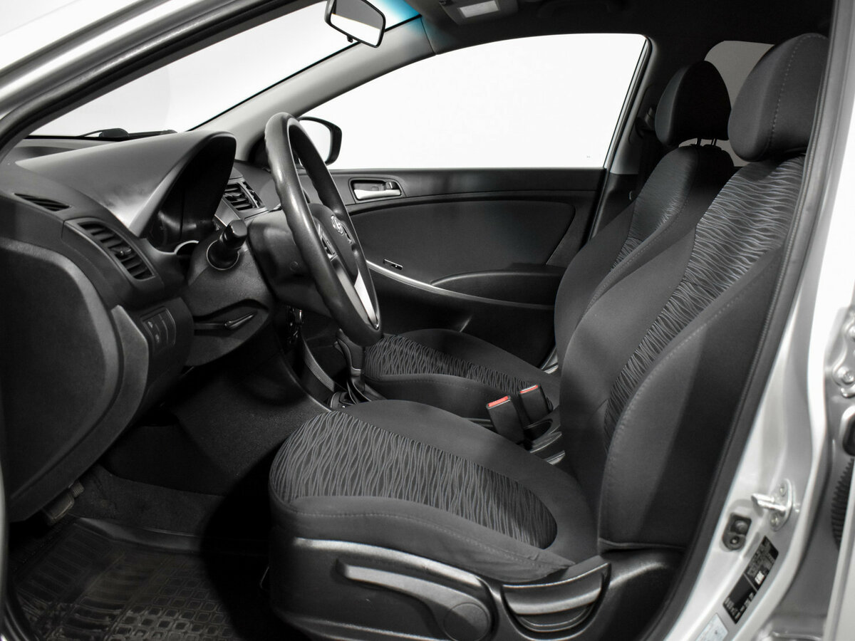 Hyundai Solaris 2015 года с пробегом. Фото: #9