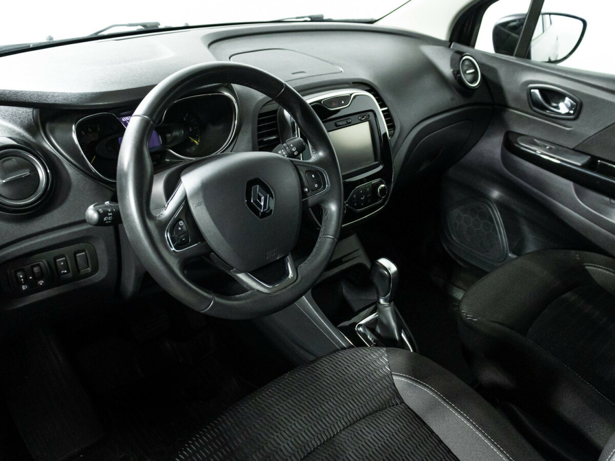 Renault Kaptur 2016 года с пробегом. Фото: #10