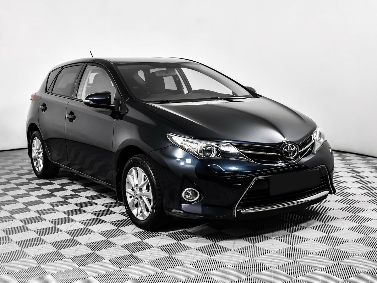 Toyota Auris 2014 года с пробегом. Фото: #2