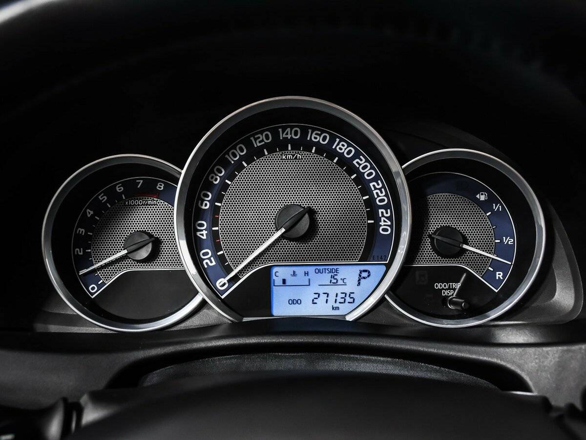 Toyota Auris 2014 года с пробегом. Фото: #8