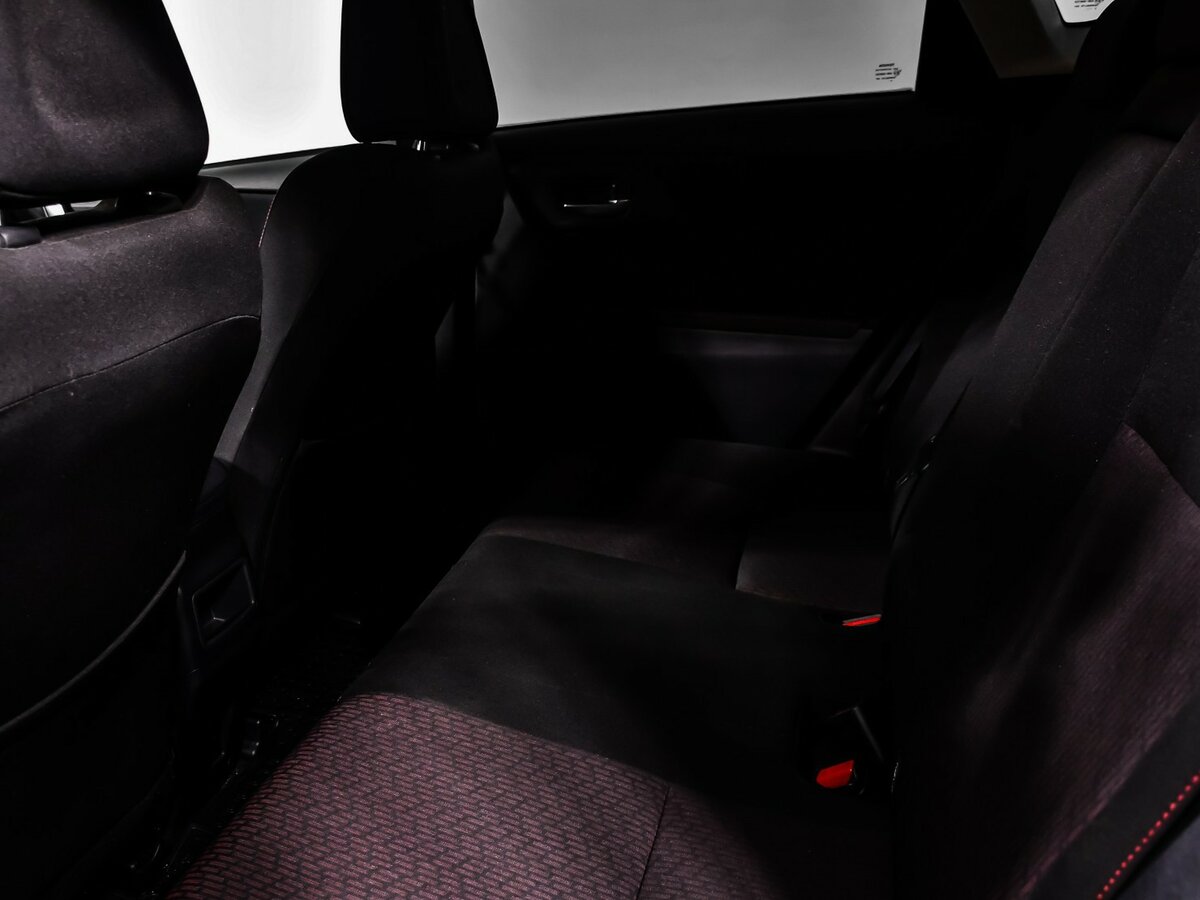 Toyota Auris 2014 года с пробегом. Фото: #12