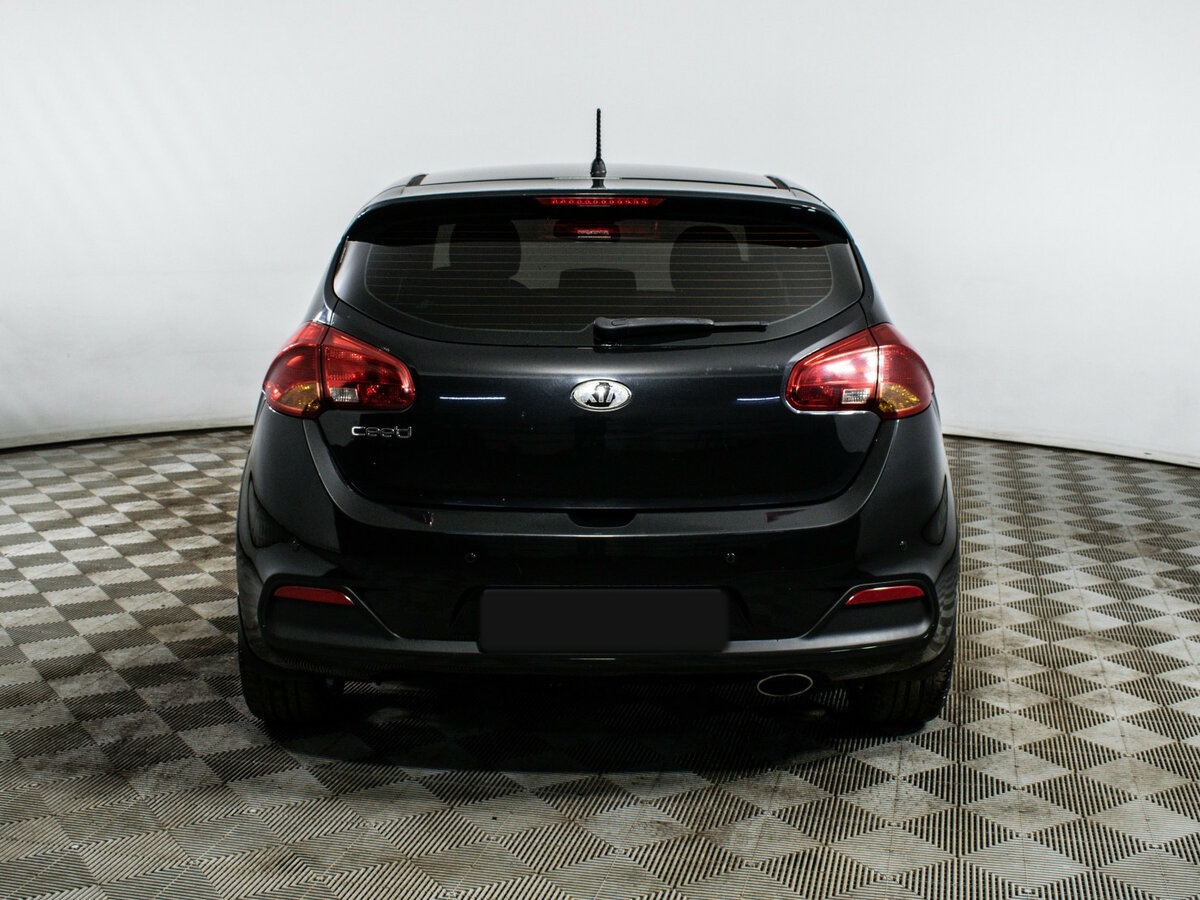 Kia Ceed 2014 года с пробегом. Фото: #4