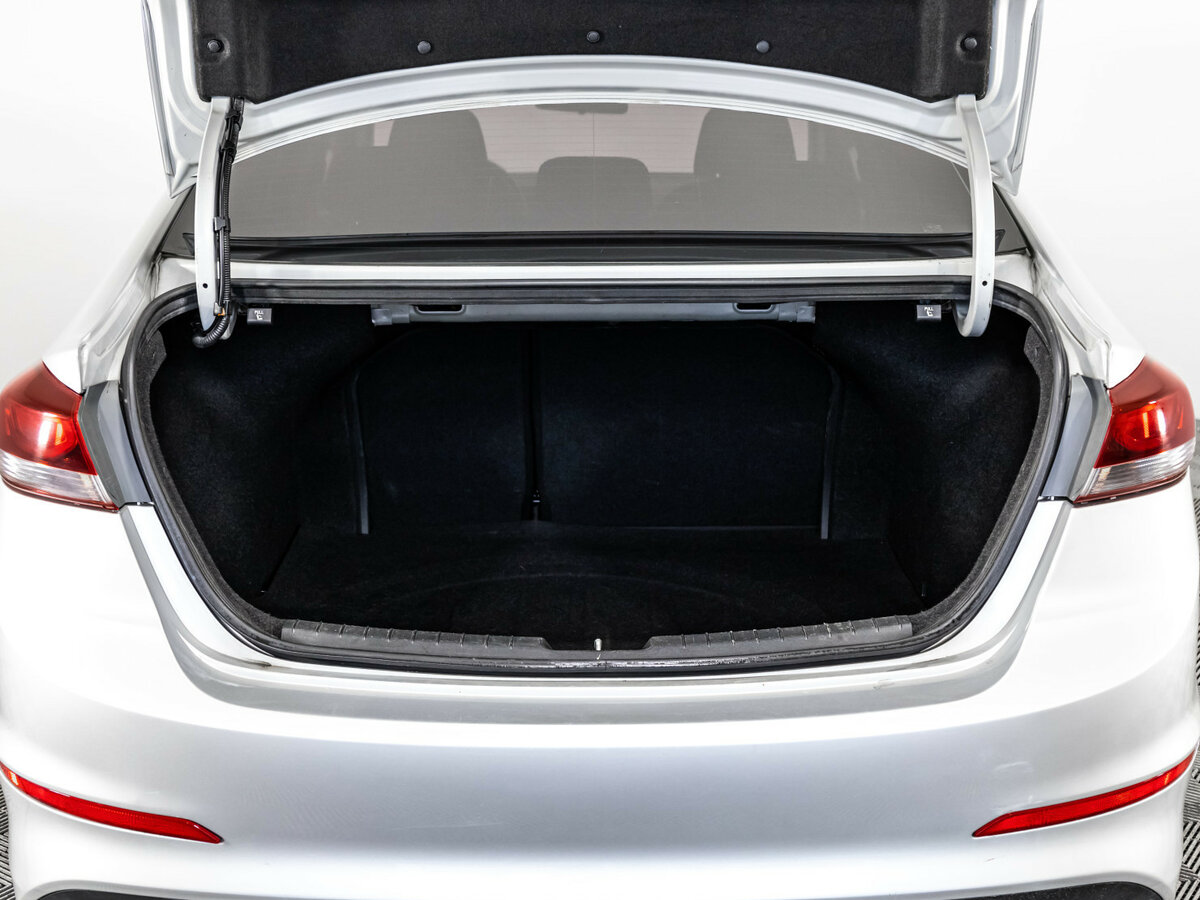 Hyundai Elantra 2016 года с пробегом. Фото: #13