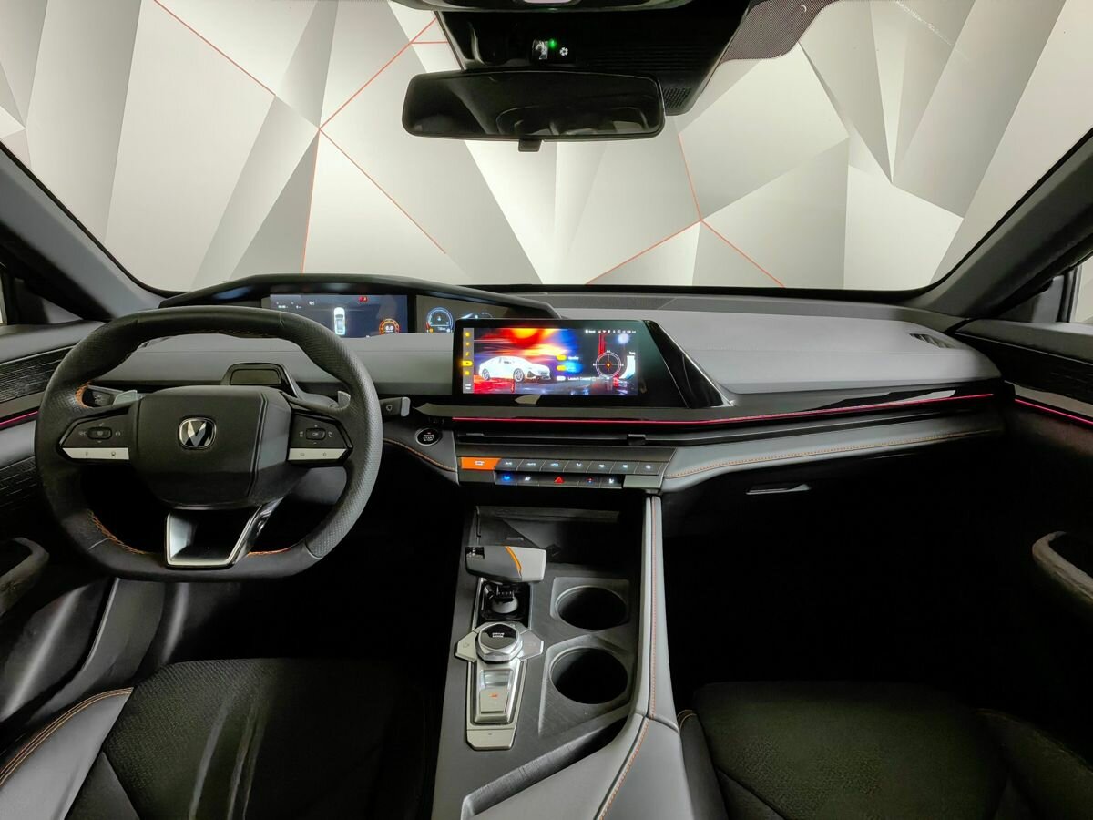 Changan UNI-V 2023 года с пробегом. Фото: #9