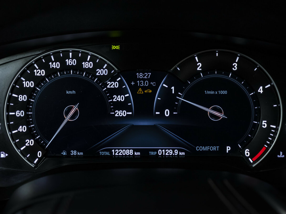 BMW 5 серии 2017 года с пробегом. Фото: #9