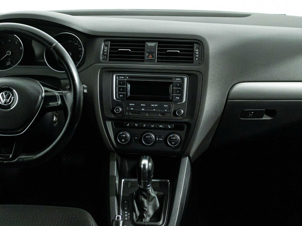 Volkswagen Jetta 2016 года с пробегом. Фото: #13