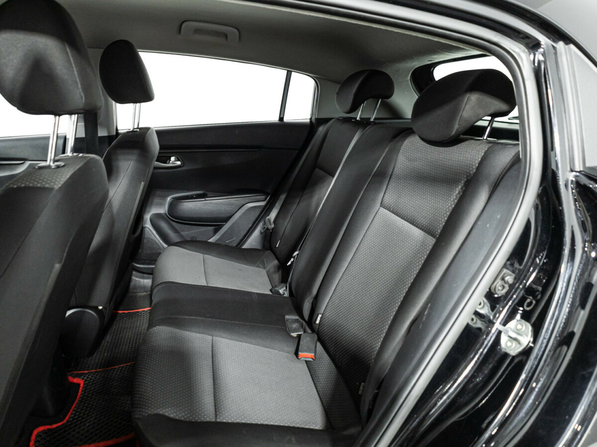 Kia Rio 2020 года с пробегом. Фото: #9