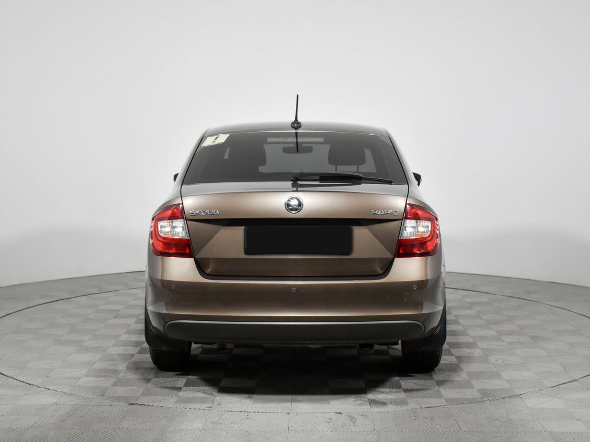 Skoda Rapid 2018 года с пробегом. Фото: #5