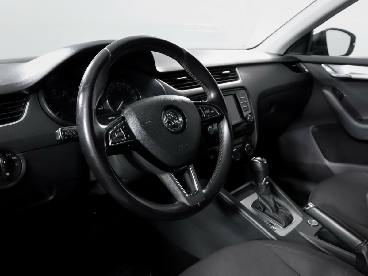 Skoda Octavia 2015 года с пробегом. Фото: #11