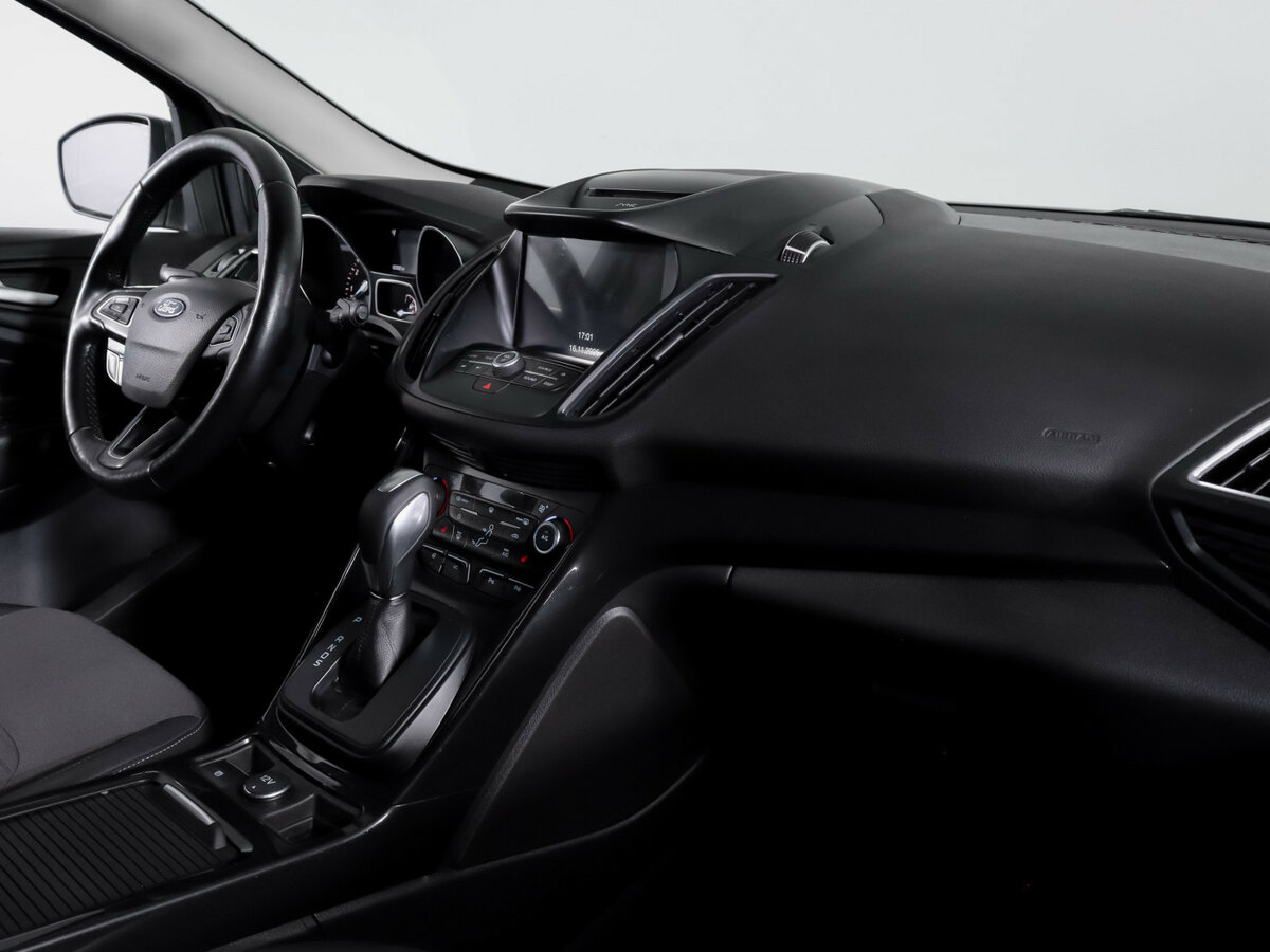Ford Kuga 2017 года с пробегом. Фото: #8
