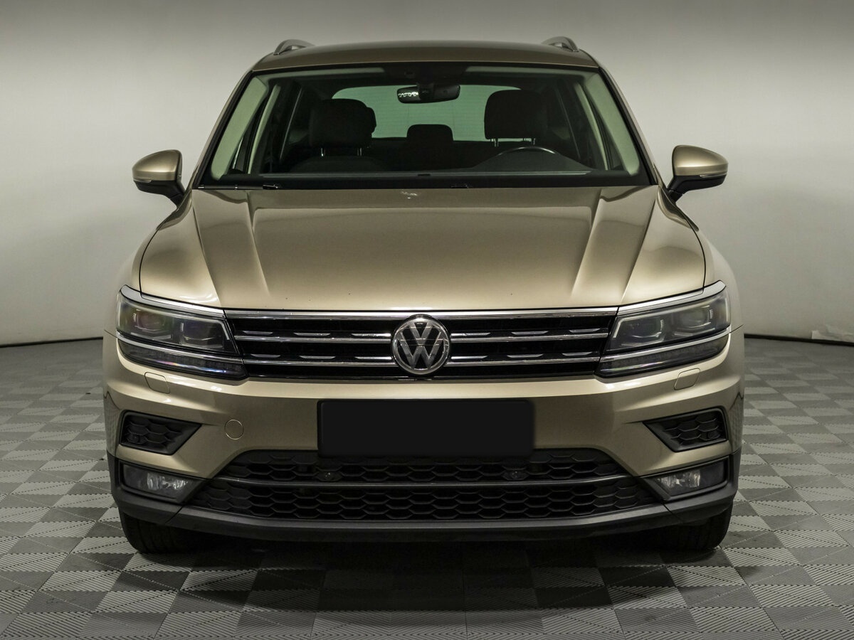 Volkswagen Tiguan 2018 года с пробегом. Фото: #1