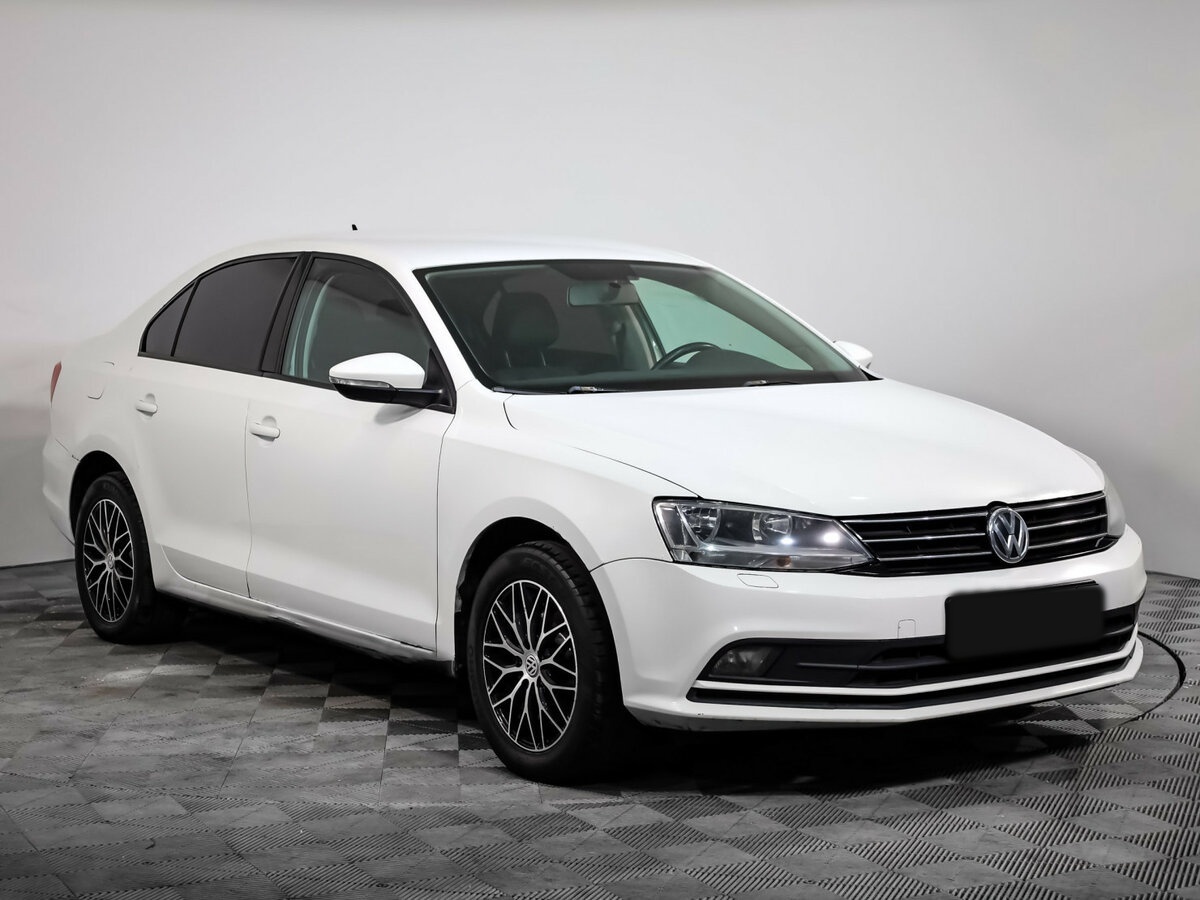 Volkswagen Jetta 2015 года с пробегом. Фото: #2