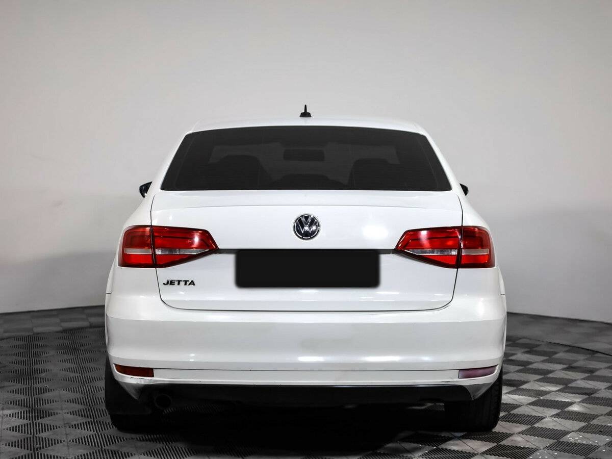 Volkswagen Jetta 2015 года с пробегом. Фото: #4