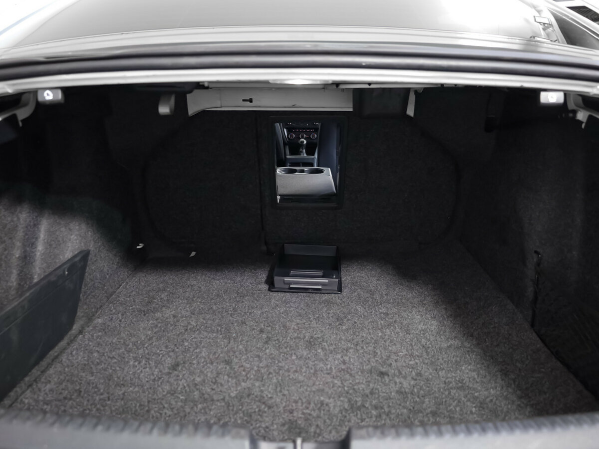 Volkswagen Jetta 2015 года с пробегом. Фото: #18