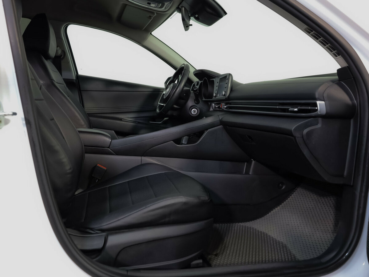 Hyundai Elantra 2021 года с пробегом. Фото: #15