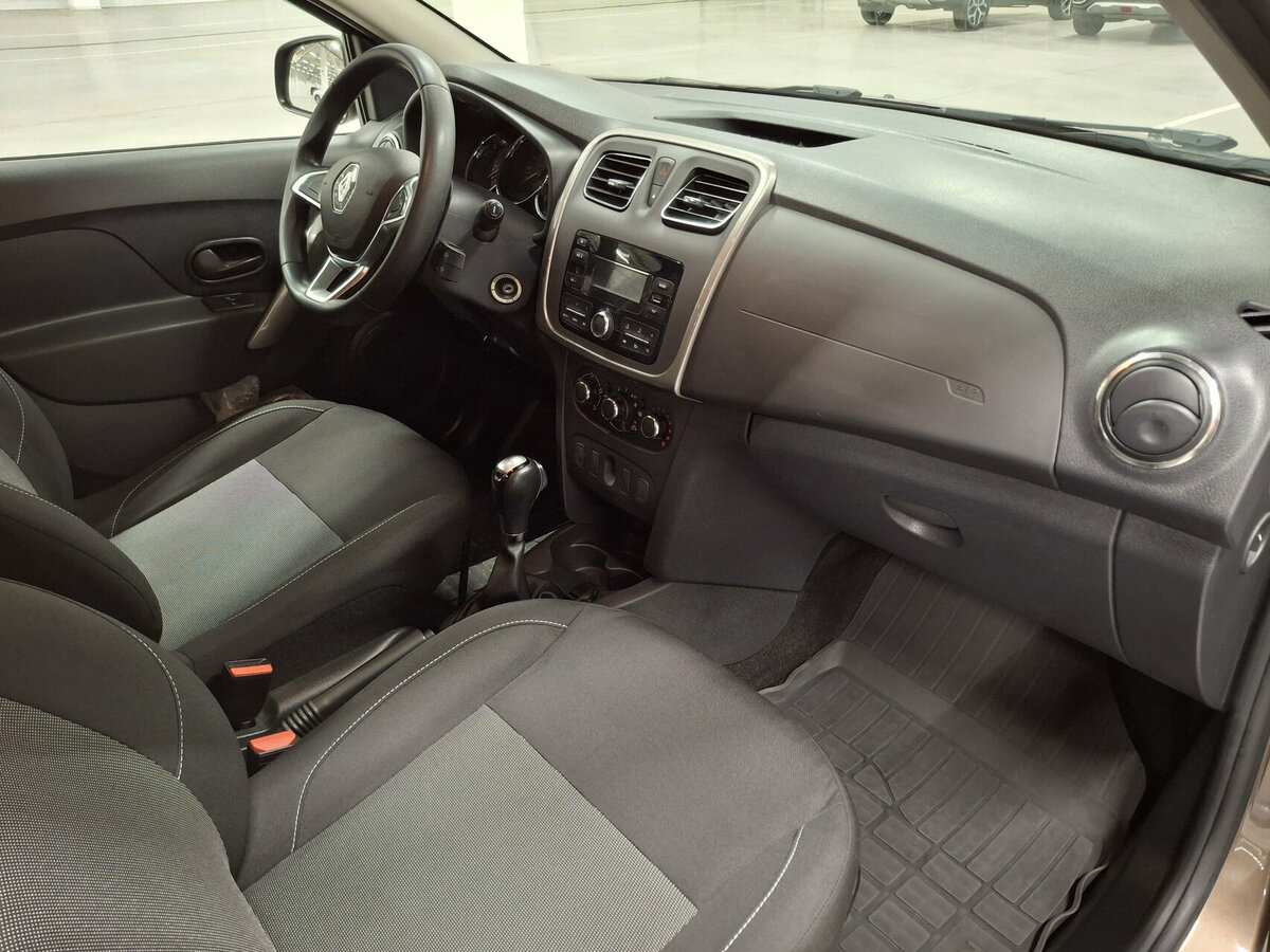 Renault Logan 2020 года с пробегом. Фото: #10