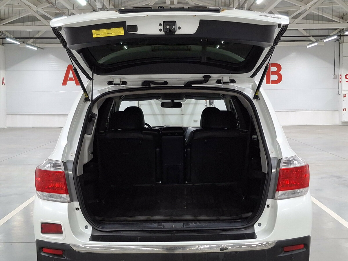 Toyota Highlander 2012 года с пробегом. Фото: #9