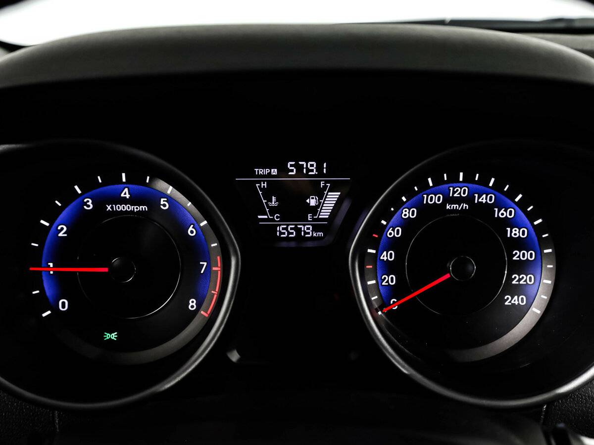 Hyundai Elantra 2015 года с пробегом. Фото: #17