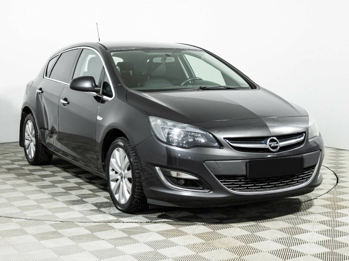 Opel Astra 2013 года с пробегом. Фото: #0