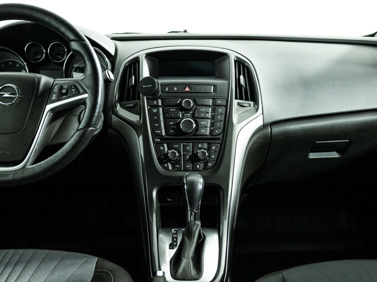 Opel Astra 2013 года с пробегом. Фото: #9