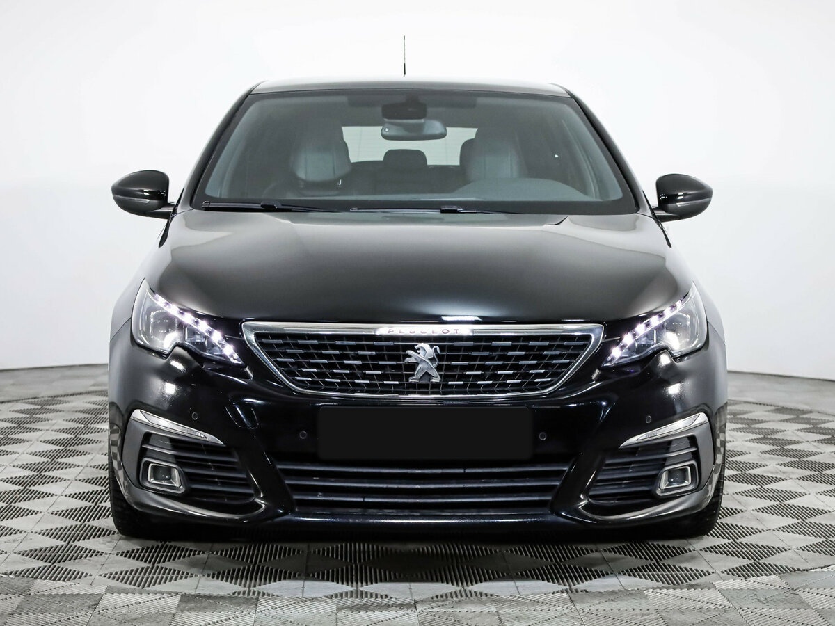 Peugeot 308 2019 года с пробегом. Фото: #1