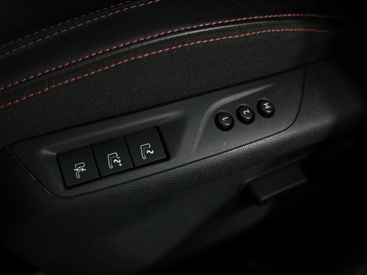 Peugeot 308 2019 года с пробегом. Фото: #15