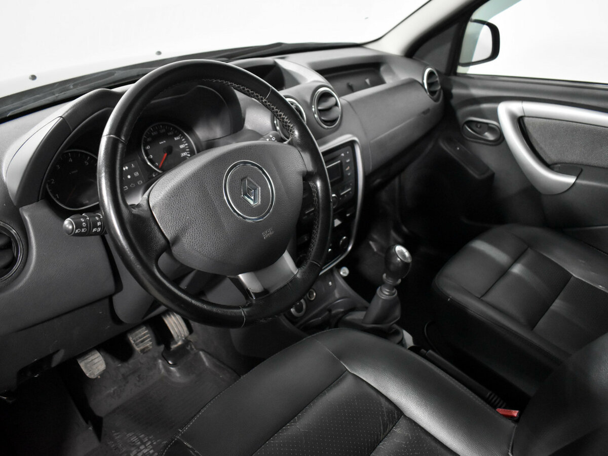 Renault Duster 2012 года с пробегом. Фото: #8