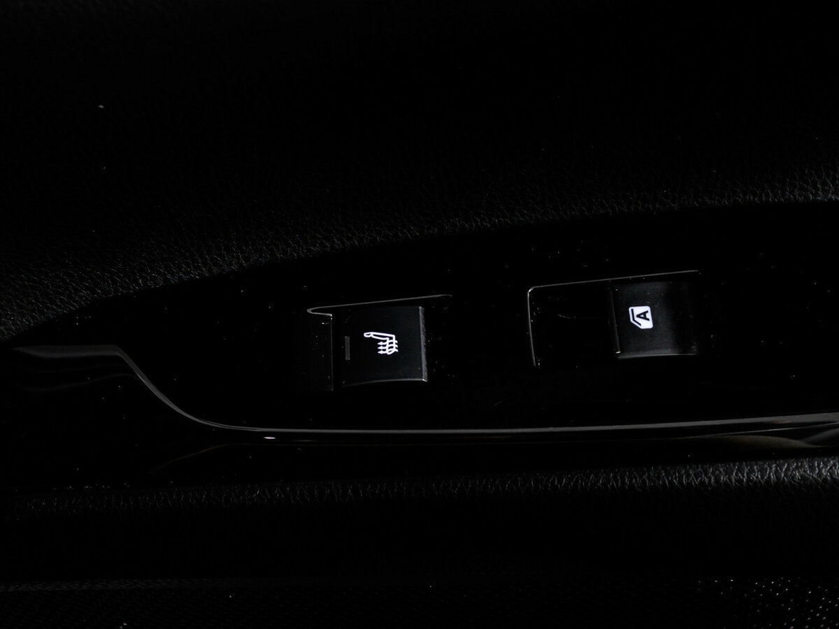 Toyota Camry 2019 года с пробегом. Фото: #15