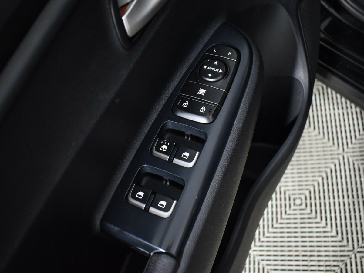 Kia Rio 2019 года с пробегом. Фото: #13