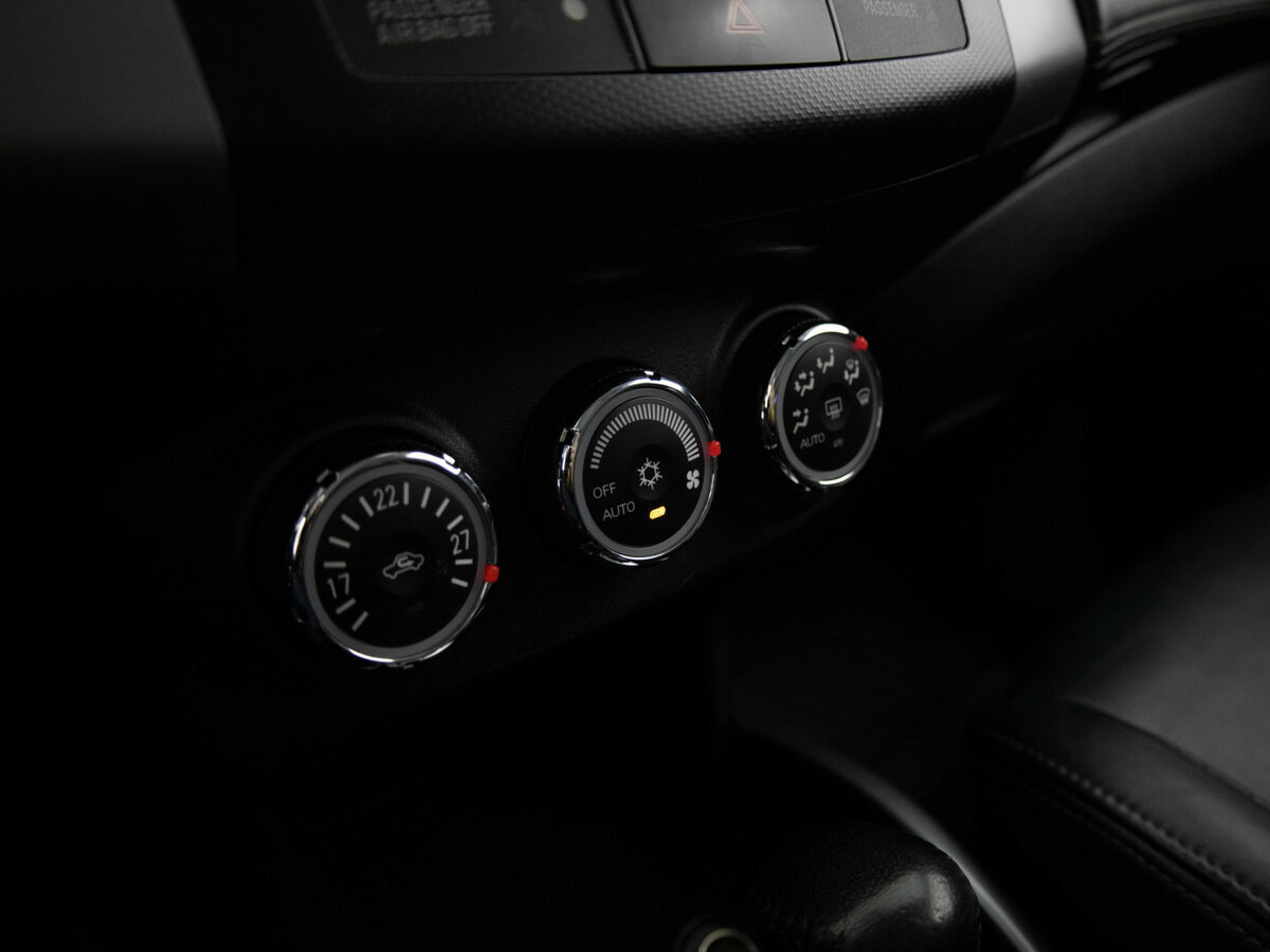 Peugeot 4007 2012 года с пробегом. Фото: #9